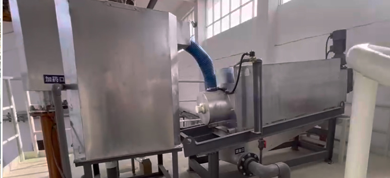 城市污水處理廠(chǎng)為什么用疊螺污泥濃縮機(jī)？