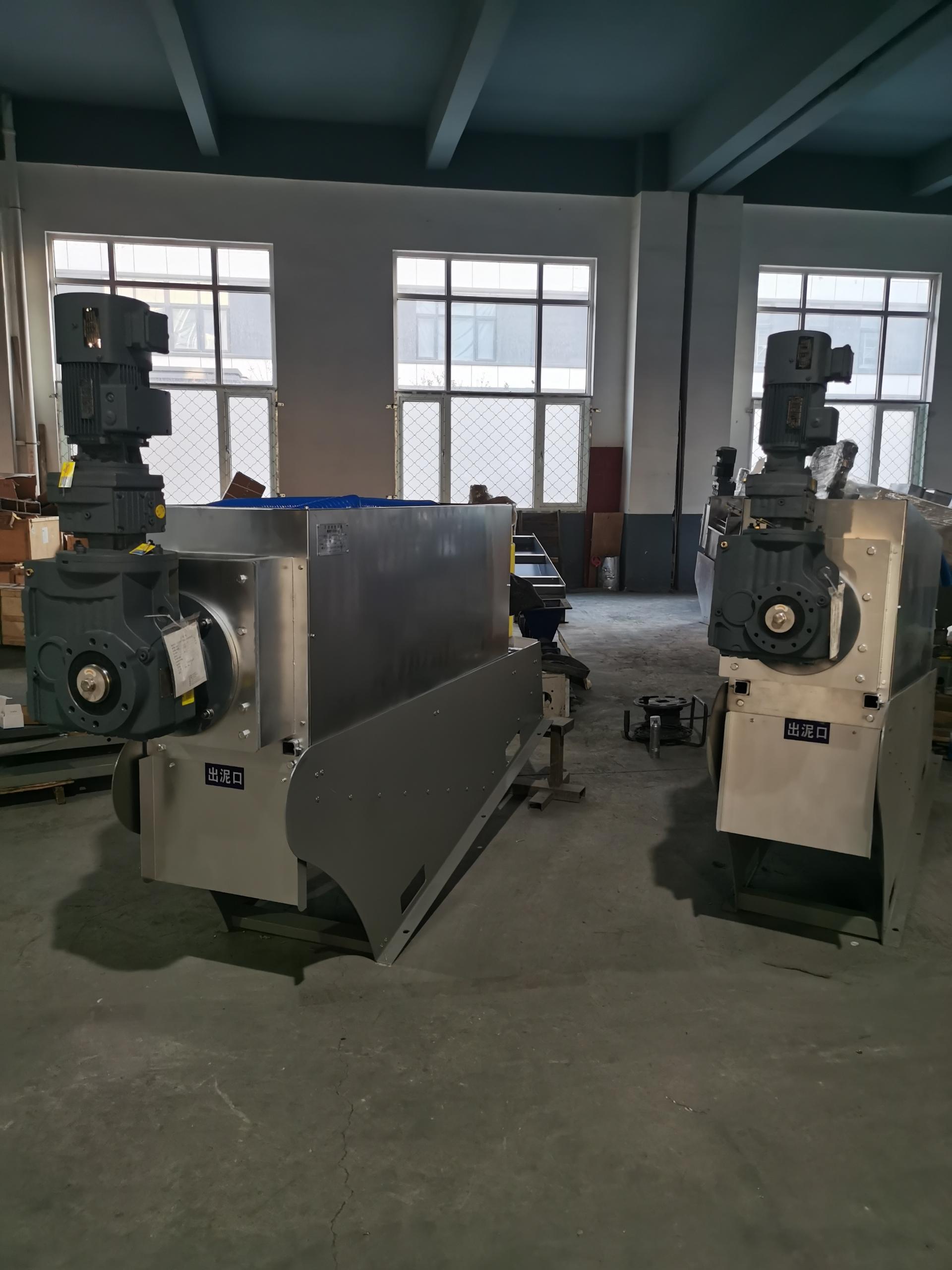 疊螺機(jī)含水率