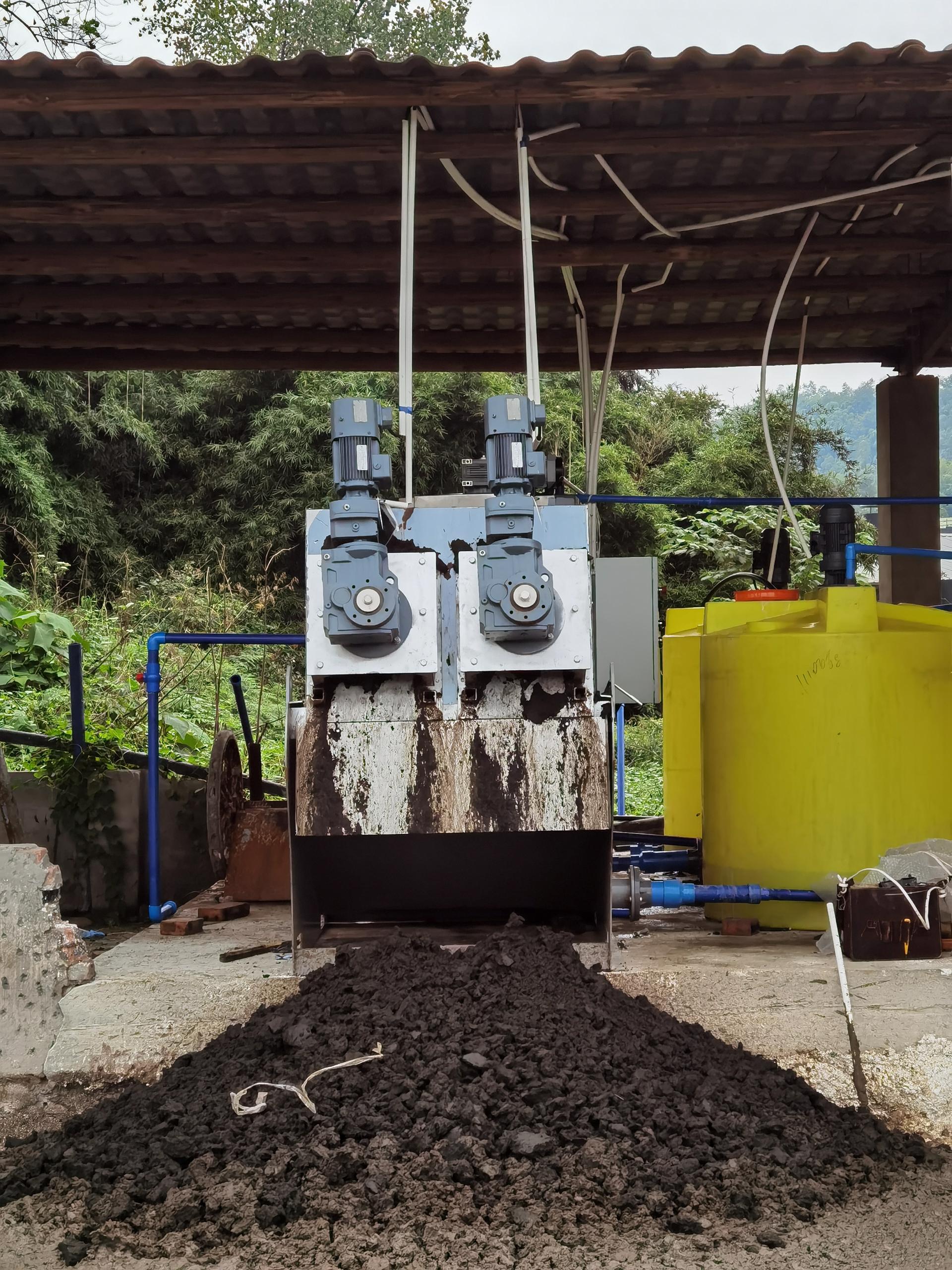 養(yǎng)豬場(chǎng)疊螺機(jī)